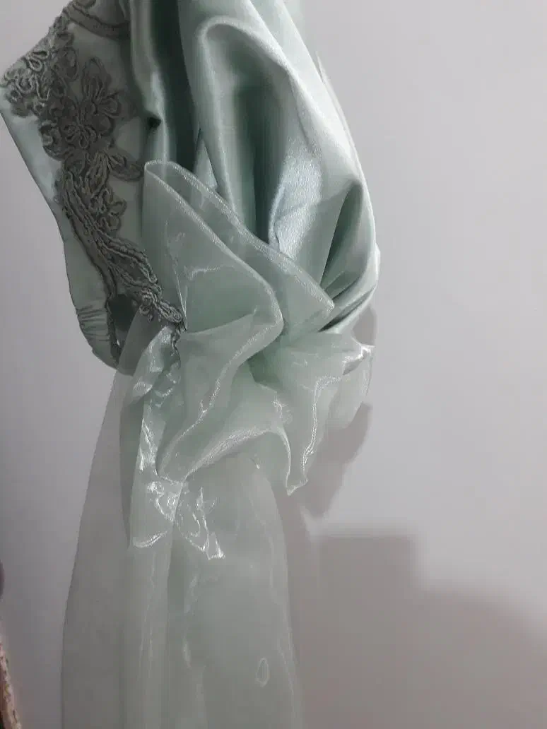 لباس مجلسی|لباس|شیروان (خراسان), |دیوار