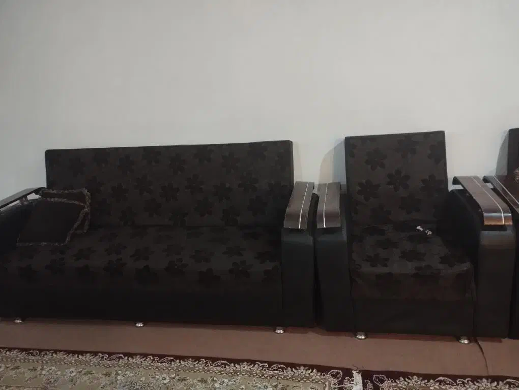 میل راحتی|مبلمان خانگی و میز عسلی|خوی, |دیوار