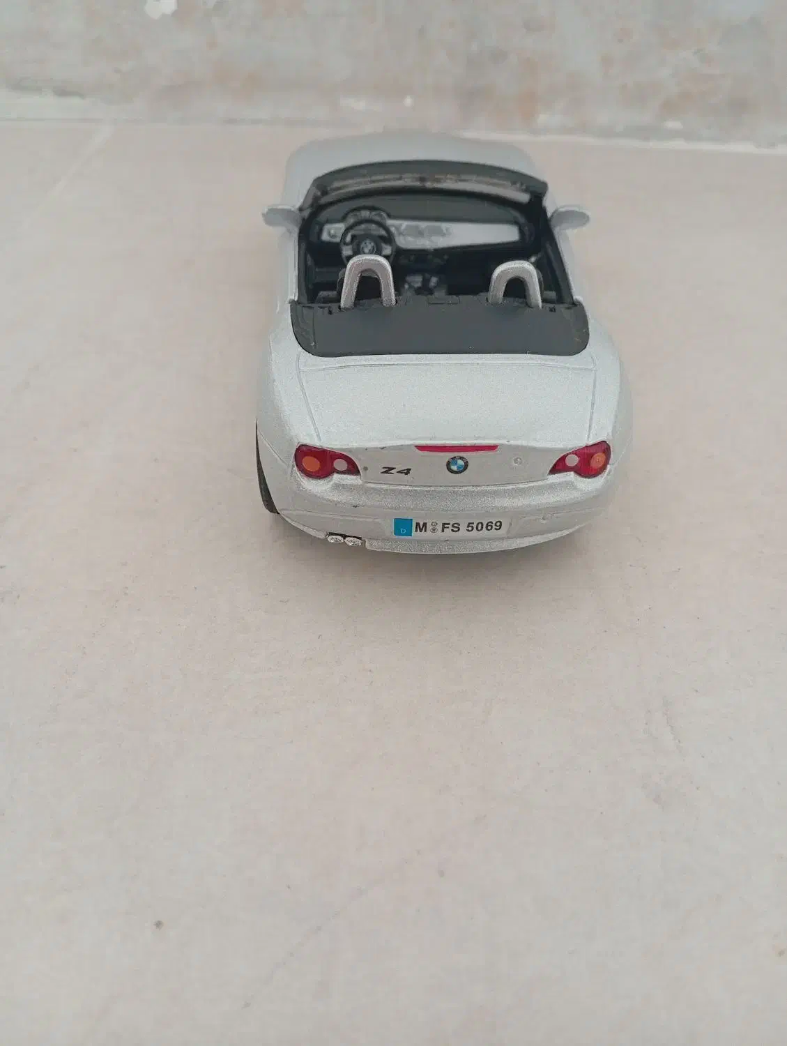 ماشین اسباب بازی مدل BMW Z4|اسباب‌‌بازی|قم, پردیسان|دیوار