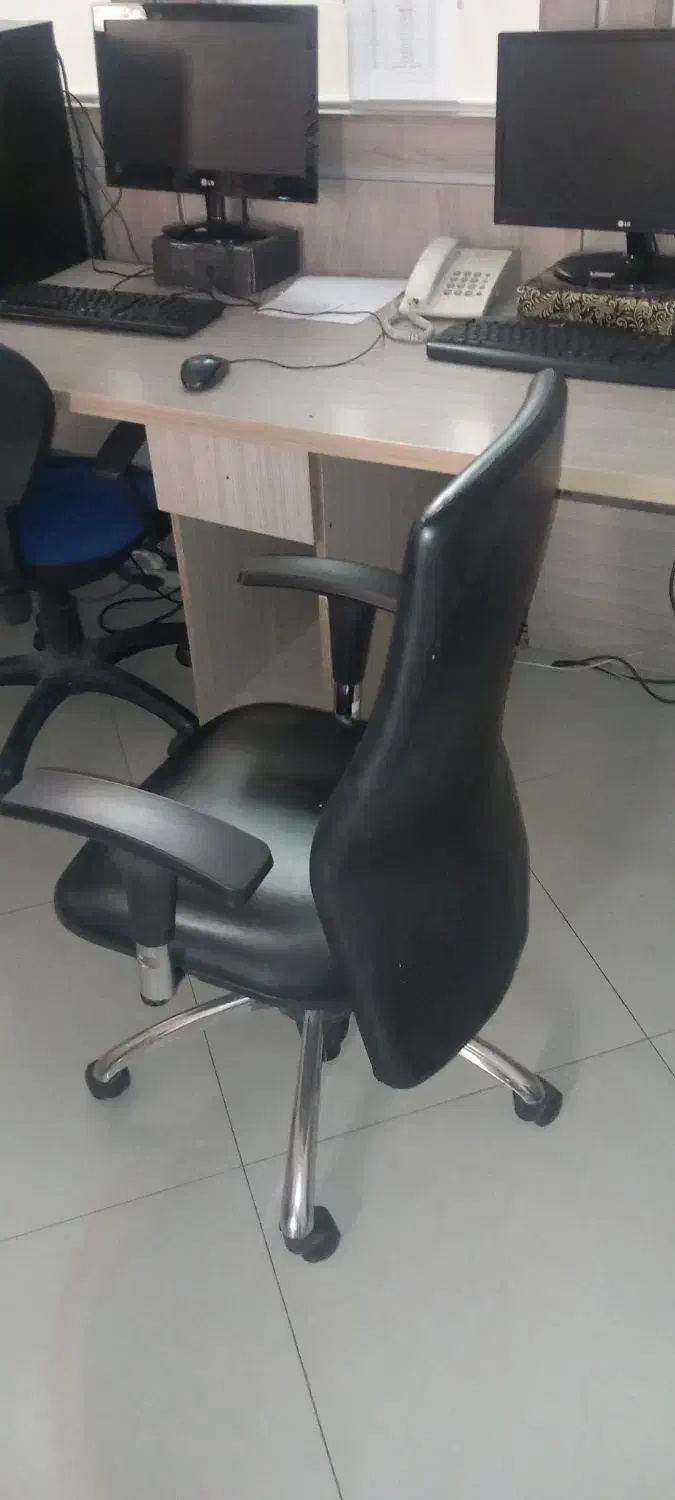 صندلی اداری مدل نیو|صندلی و نیمکت|اندیشه, اندیشه فاز ۱|دیوار