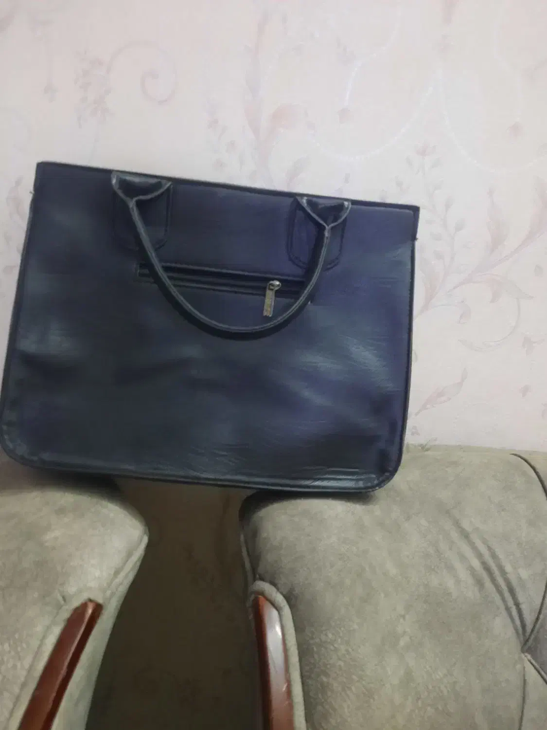 کیف اداری|کیف، کفش، کمربند|اراک, |دیوار