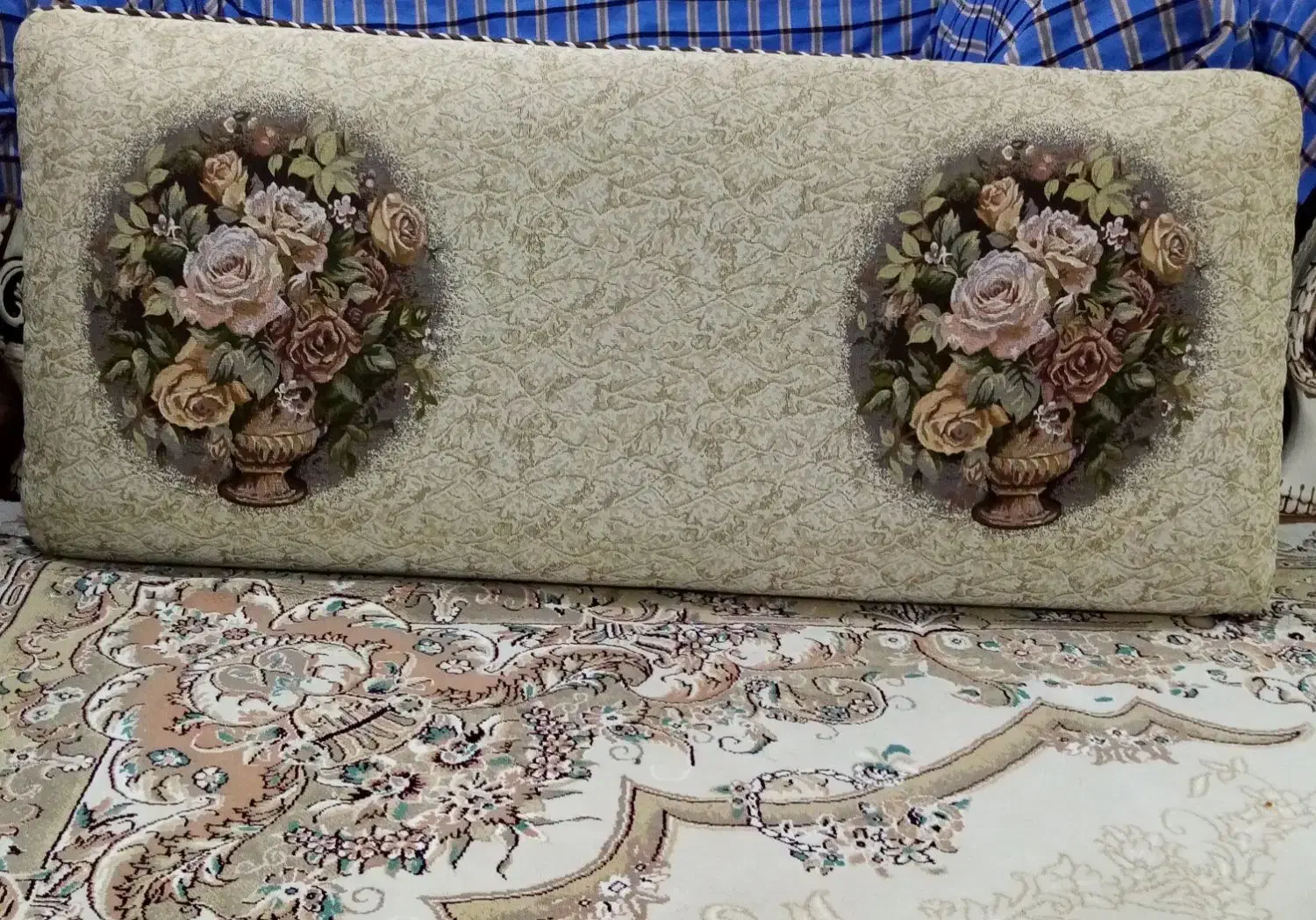 پشتی در حد نو، دو رو|پشتی|اهواز, کیانشهر|دیوار