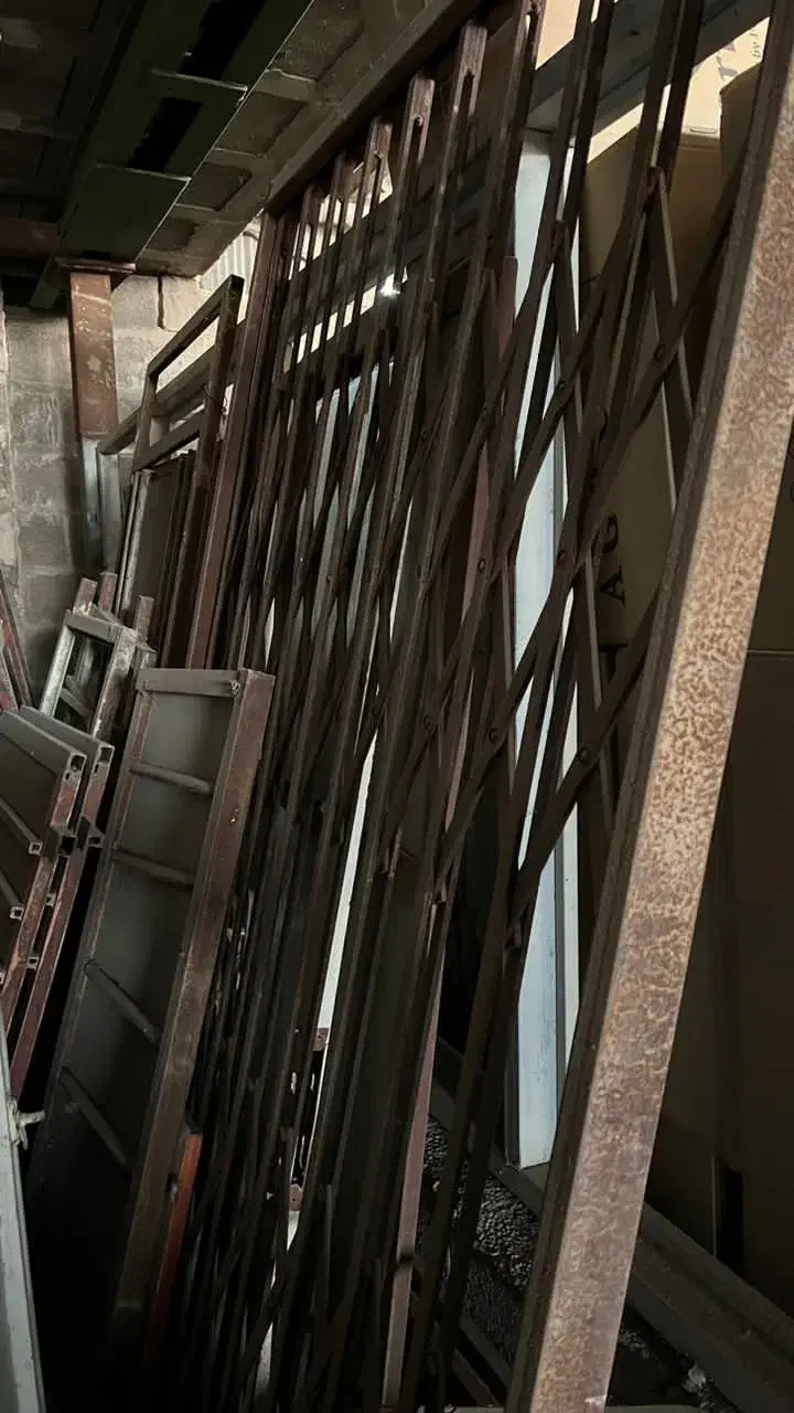 فروش تعدادی قفسه اهنی صنعتی|فروشگاه و مغازه|دزفول, |دیوار