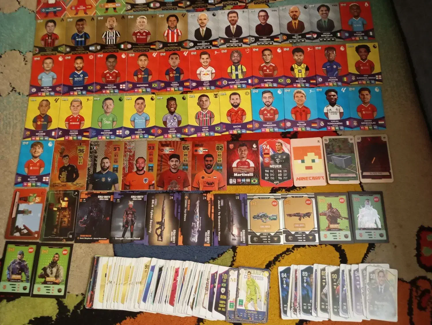 کارت فوتبال|کلکسیون و سرگرمی|اندیشه, اندیشه فاز ۳|دیوار