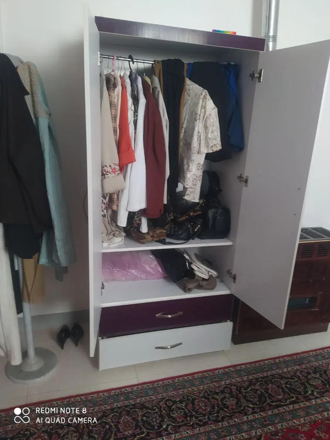 کمد لباسی بزرگ وسالم|جاکفشی، کمد، دراور|رفسنجان, |دیوار