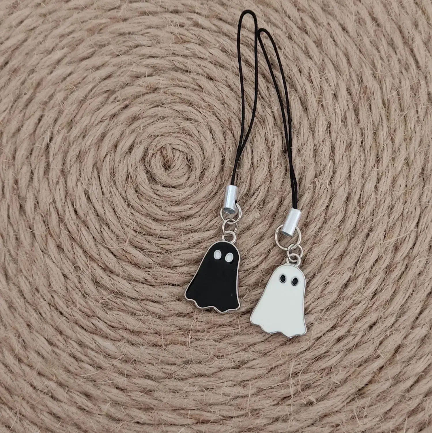 آویز موبایل ، آویز کیف، آویز لبوبو، آویز کرومی|بدلیجات|خمینیشهر, |دیوار