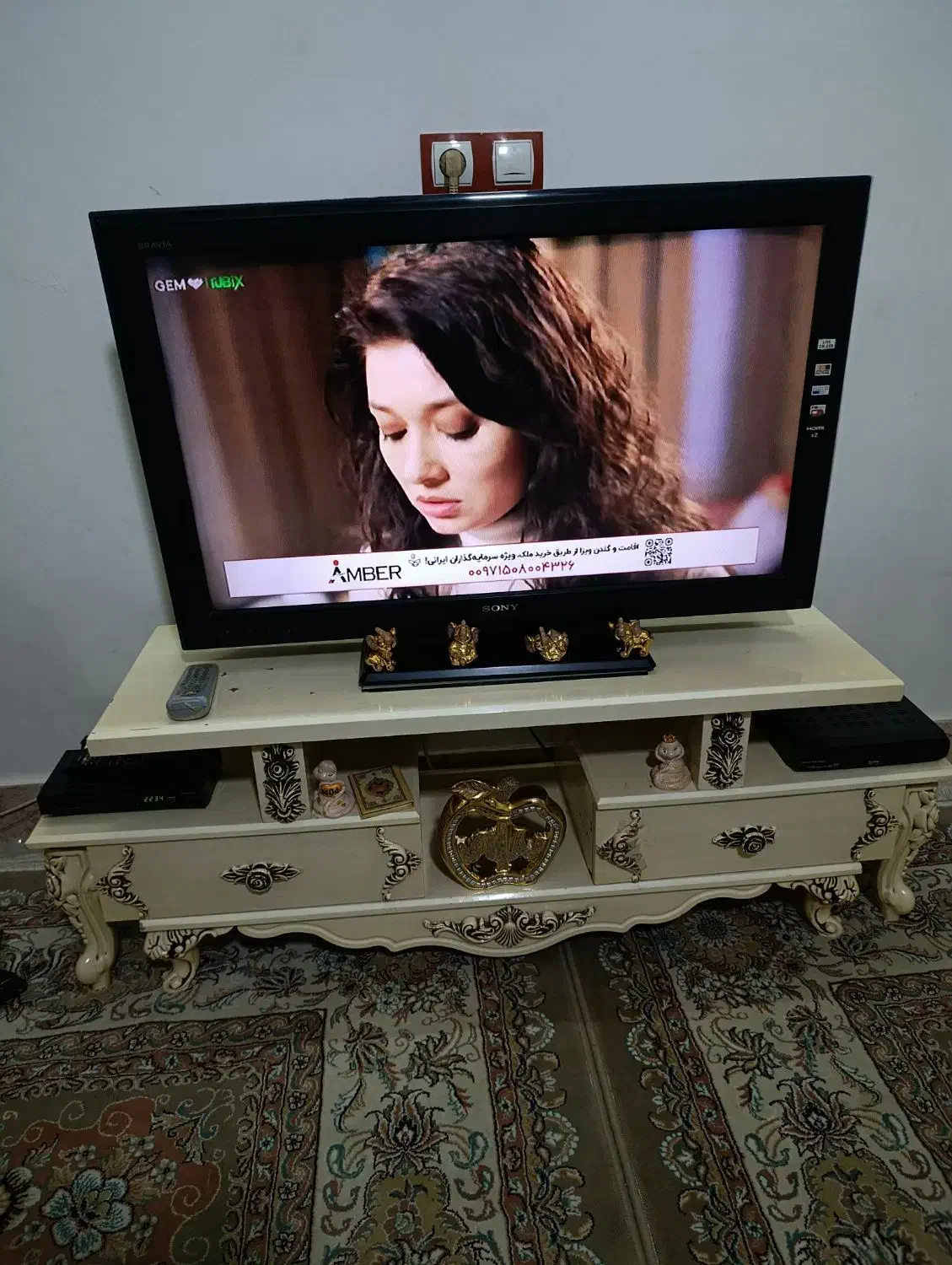 تلوزیون با میز|تلویزیون و پروژکتور|مشهد, شهرک بهارستان|دیوار