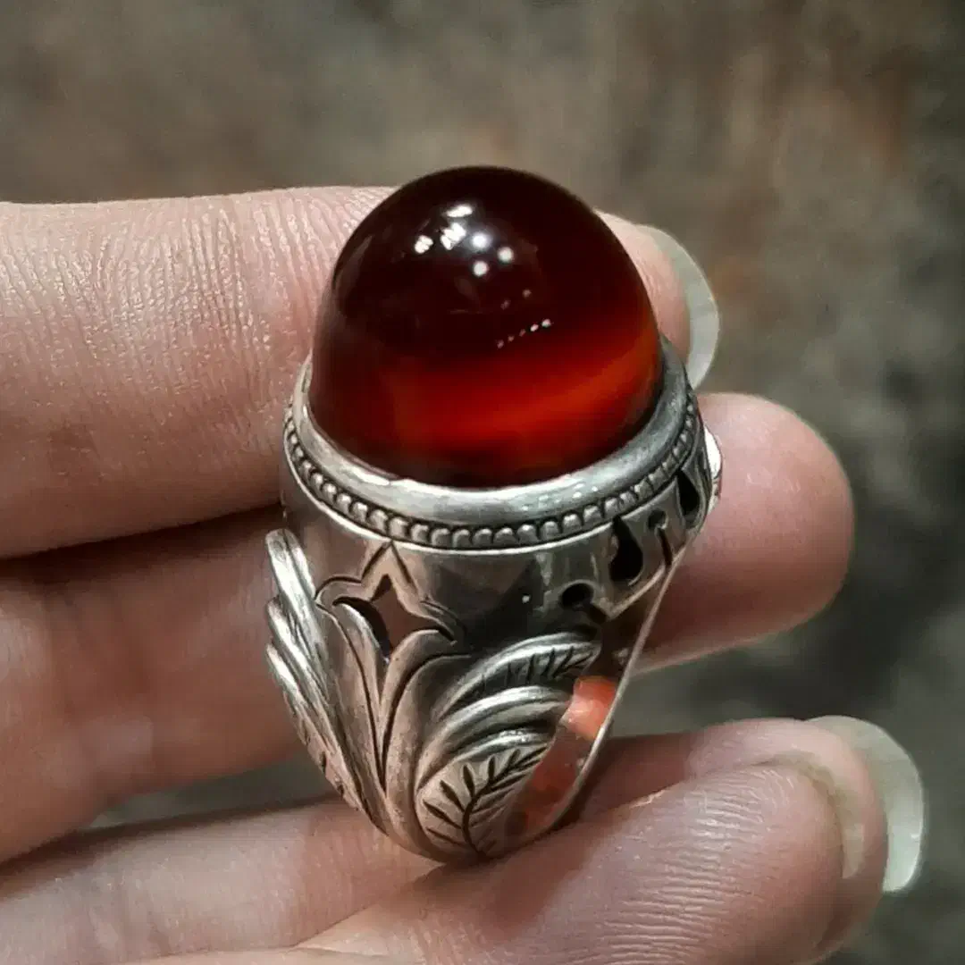 انگشترعقیق حاج ممی|کلکسیون اشیاء عتیقه|شهریار, شهریار|دیوار