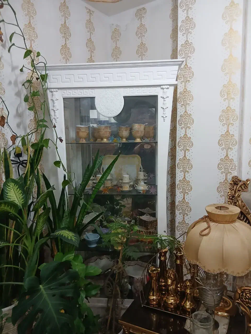 بوفه و آباژور|بوفه، ویترین، کنسول|مسجد سلیمان, |دیوار