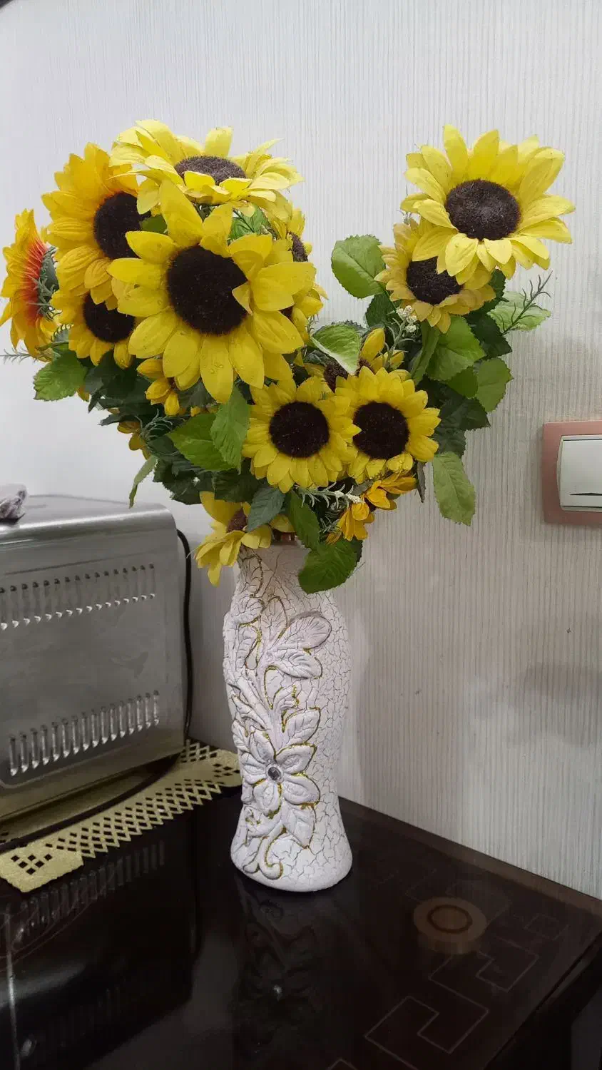 گل آفتاب گردون با گلدون|گل مصنوعی|خرم‌آباد, |دیوار