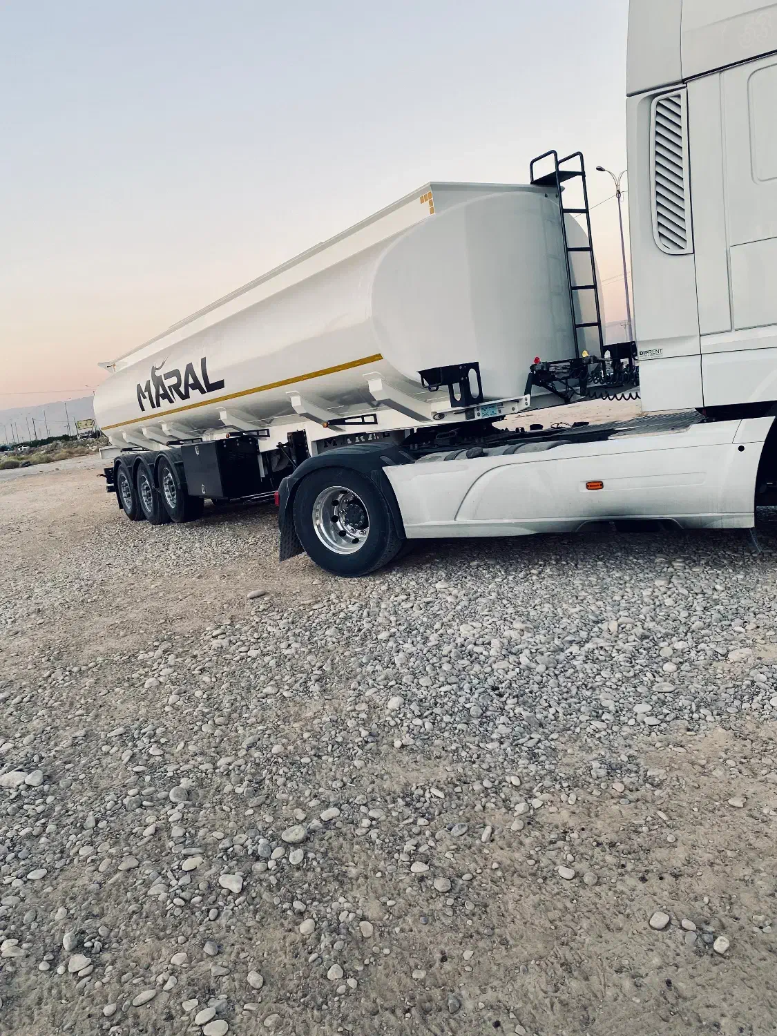 تریلر چهار مواد مارال|خودرو سنگین|بهبهان, |دیوار