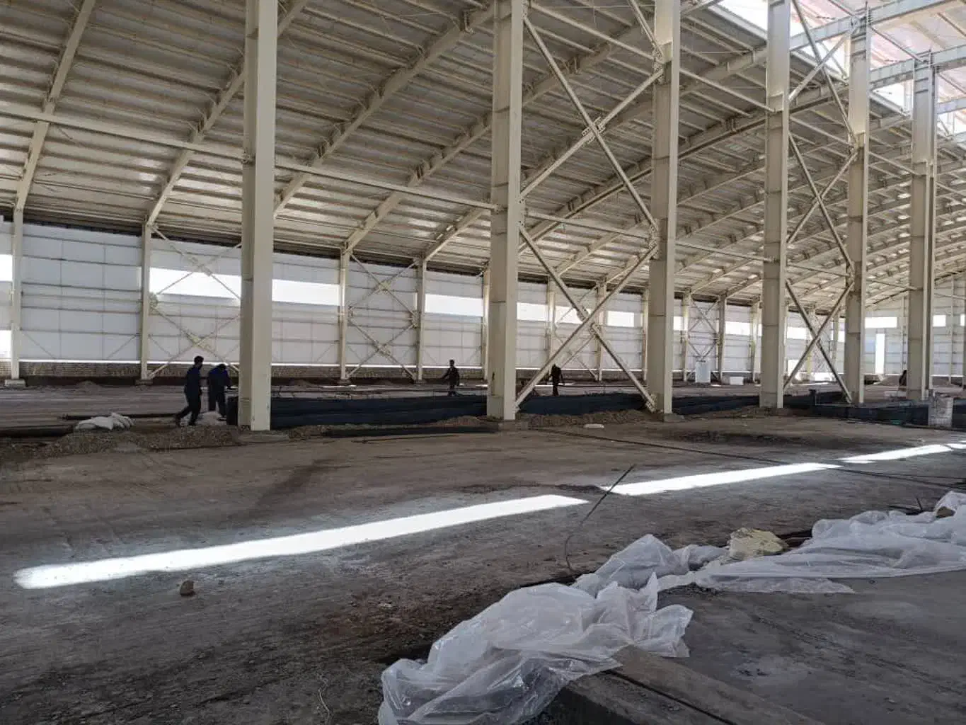 نیازمند کارگرنیمه ماهر وماهر هستیم|استخدام معماری، عمران و ساختمانی|قم, شهر قائم|دیوار