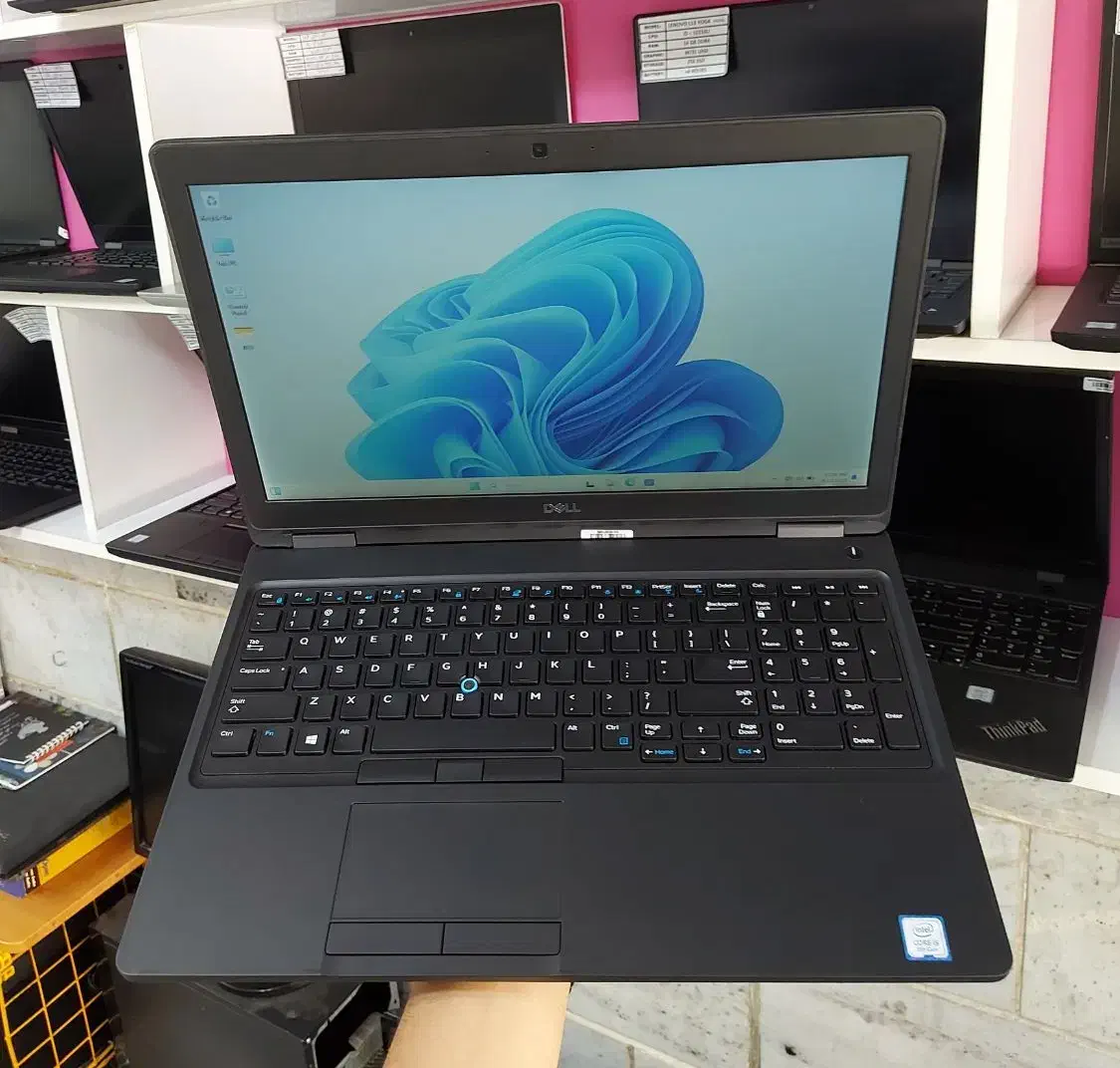 لپتاپ دل i5 8365 RAM16 SSD256 UHD حسابداری طراحی|رایانه همراه|کرج, گلشهر|دیوار