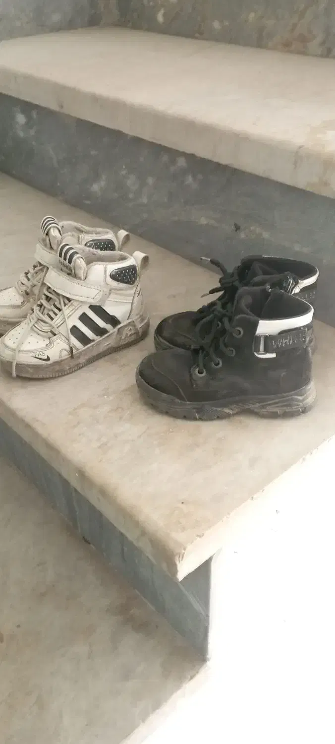 نیم بوت و کفش|کفش و لباس بچه|پاکدشت, پاکدشت (مامازند)|دیوار