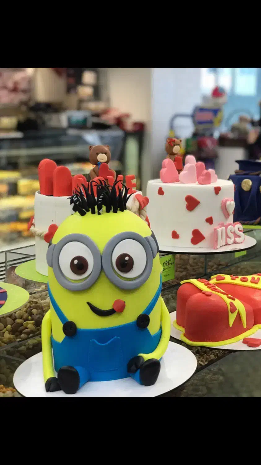 فروشنده یا سالن دار شیرینی فروشی و قنادی|استخدام خدمات فروشگاه و رستوران|تهران, تهرانپارس جنوبی|دیوار