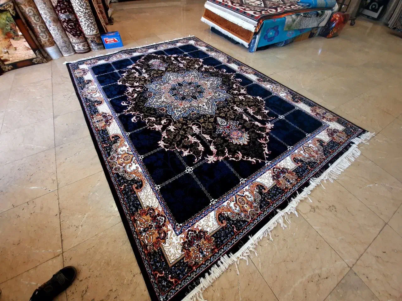 فرش ترنم سرمه ای آبی ۱۲ متری هراجی مشهد|فرش|گناباد, |دیوار