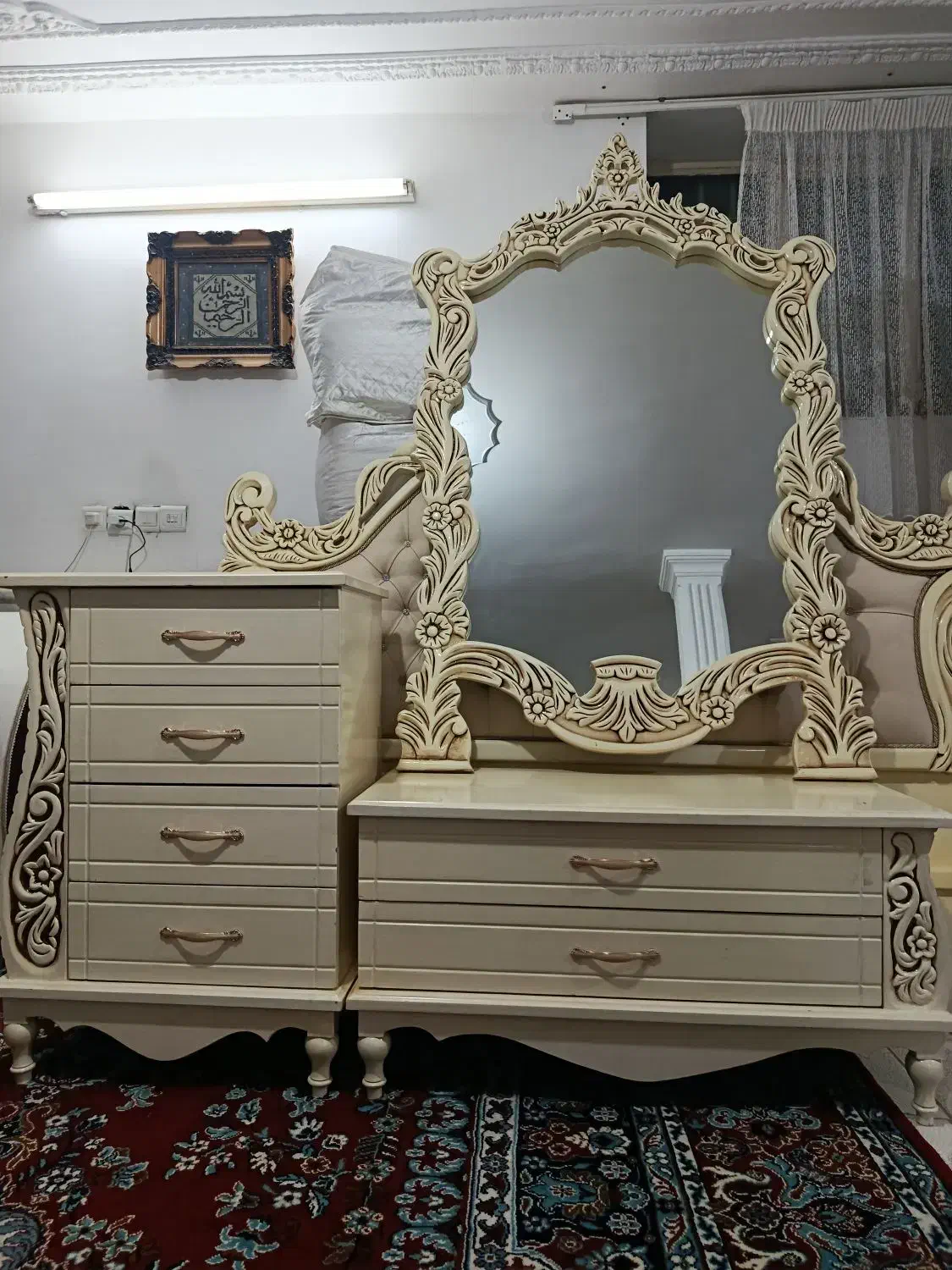 سرویس خواب وآینه دراور|تخت و سرویس خواب|تربت‌حیدریه, حسنی بالا|دیوار
