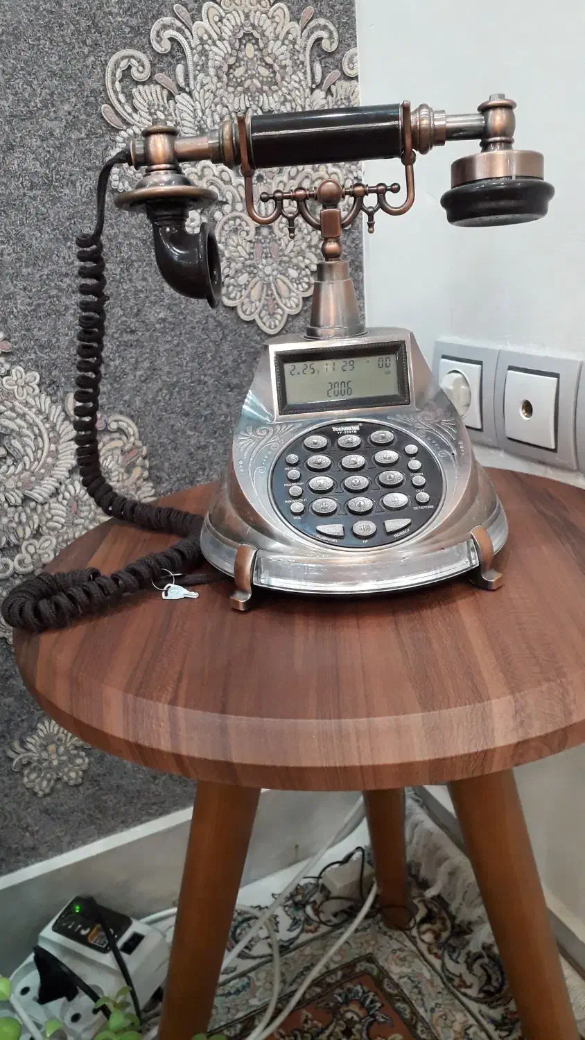 تلفن رومیزی|تلفن رومیزی|سنندج, |دیوار