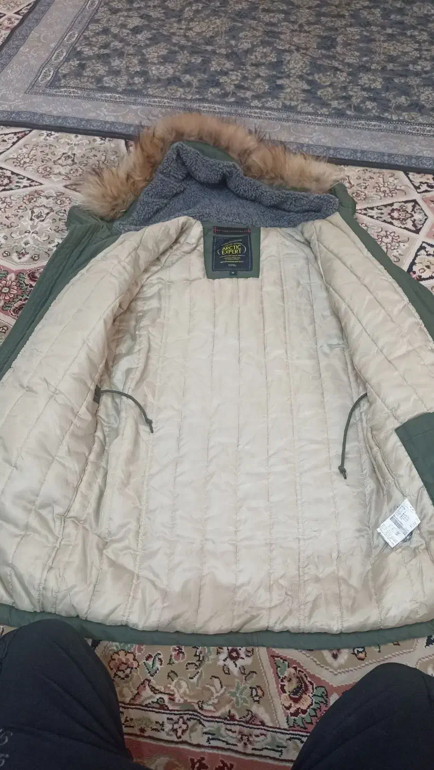 یک کاپشن خارجی سالم بدون پارگی سایز۸۵|لباس|تربت جام, والفجر|دیوار