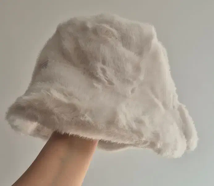 کلاه سفید|لباس|اسفراین, |دیوار