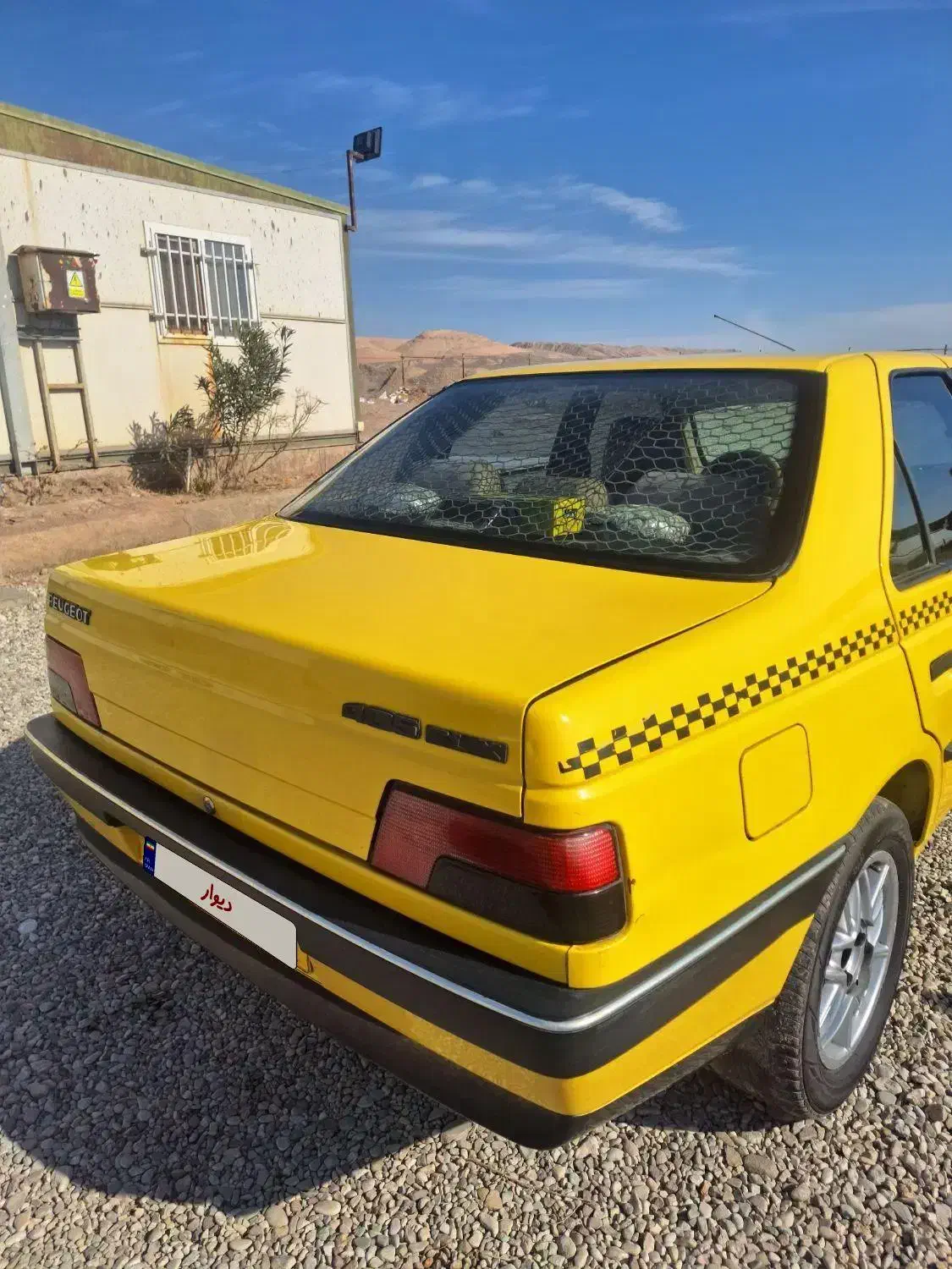 تاکسی گردشی|خودرو سواری و وانت|ری, کارخانه سیمان|دیوار