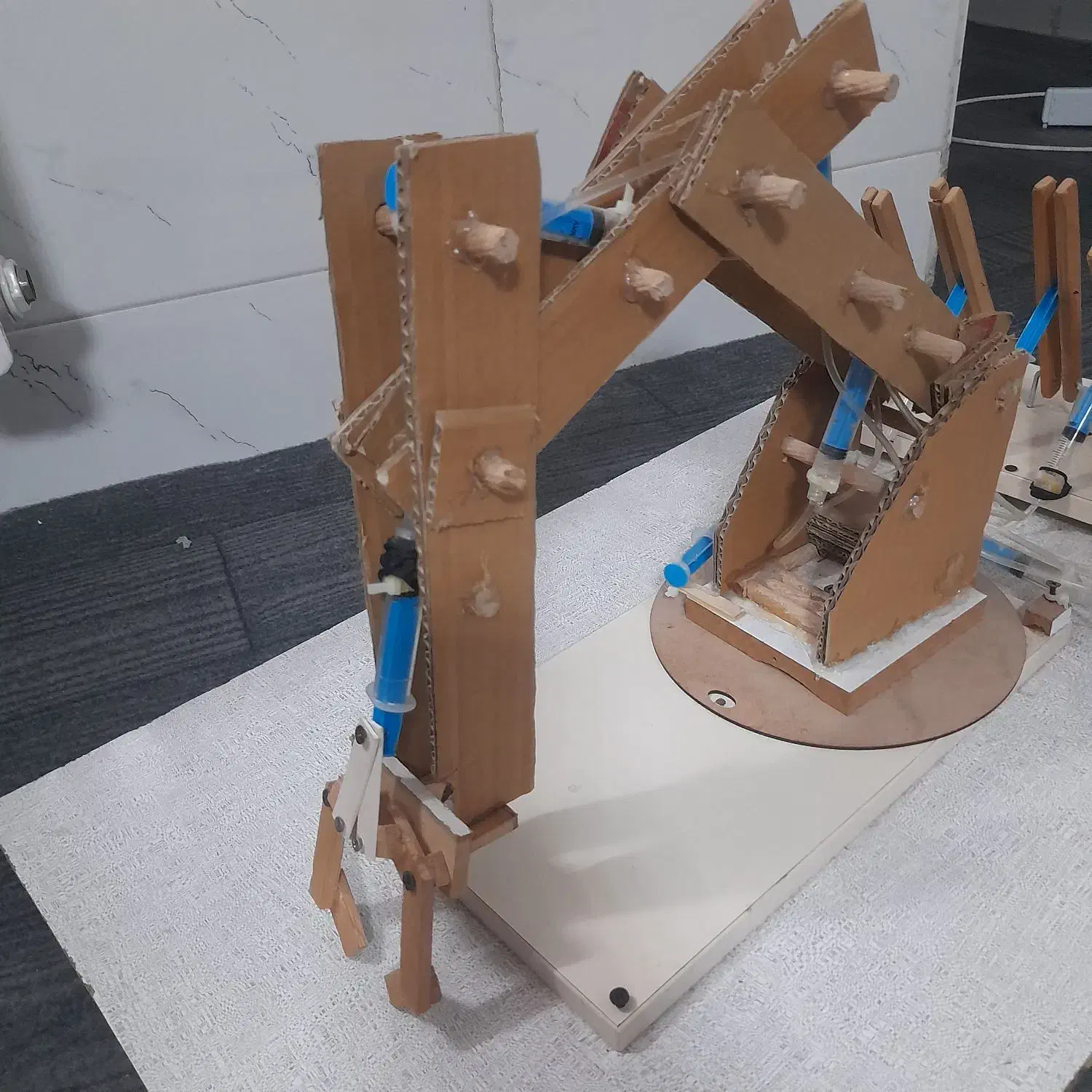 کاردستی جرثقیل ماکت|اسباببازی|گلستان (تهران), |دیوار