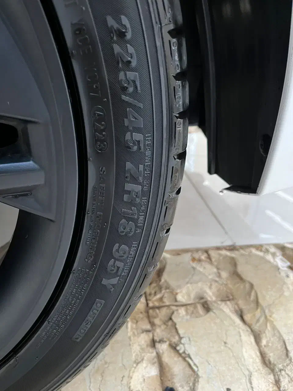 J7 سفید مدل 1403|خودرو سواری و وانت|برازجان, |دیوار