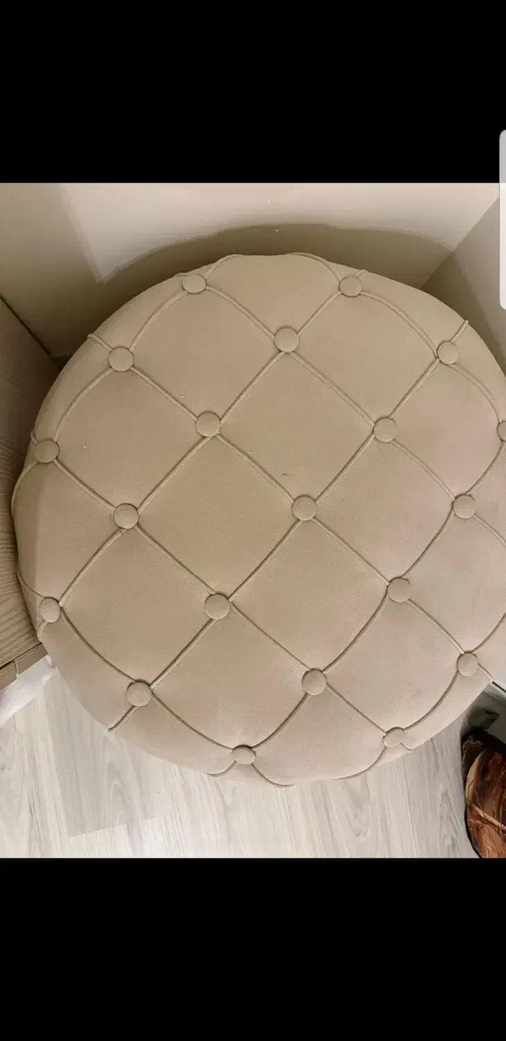 پاف (صندلی)|صندلی و نیمکت|تهران, باغ فیض|دیوار