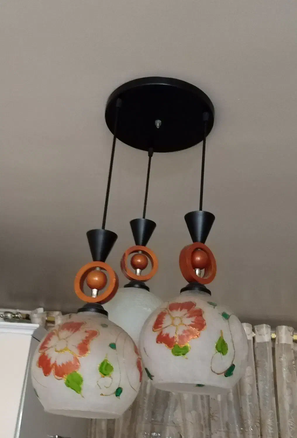 لوستر سه شعله|لوستر و چراغ آویز|اسلام‌شهر, شهرک واوان|دیوار