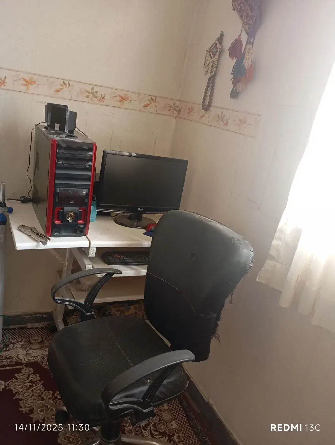 کامپیوتر|رایانه رومیزی|آرادان, |دیوار