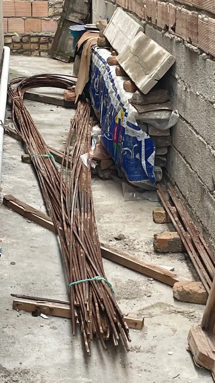 میلگرد هشت|مصالح و تجهیزات ساختمان|بندر ترکمن, |دیوار