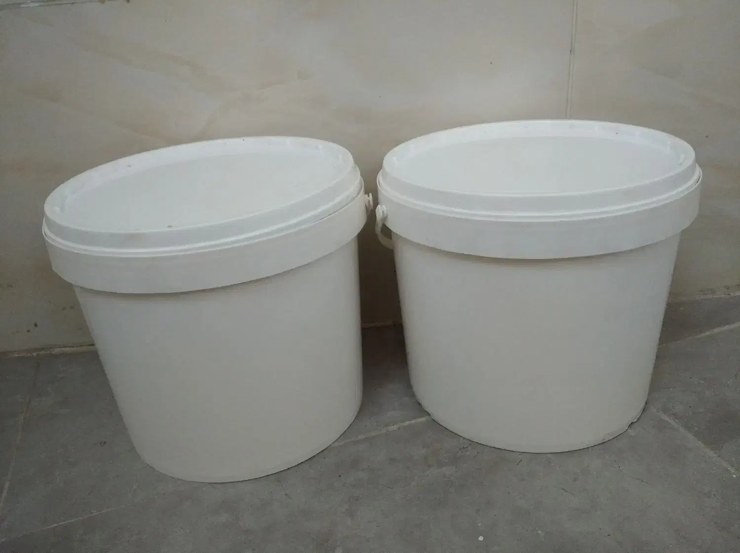 سطل 12 کیلویی دسته دار|ظروف نگهدارنده، پلاستیکی، یک‌بارمصرف|لنگرود, |دیوار