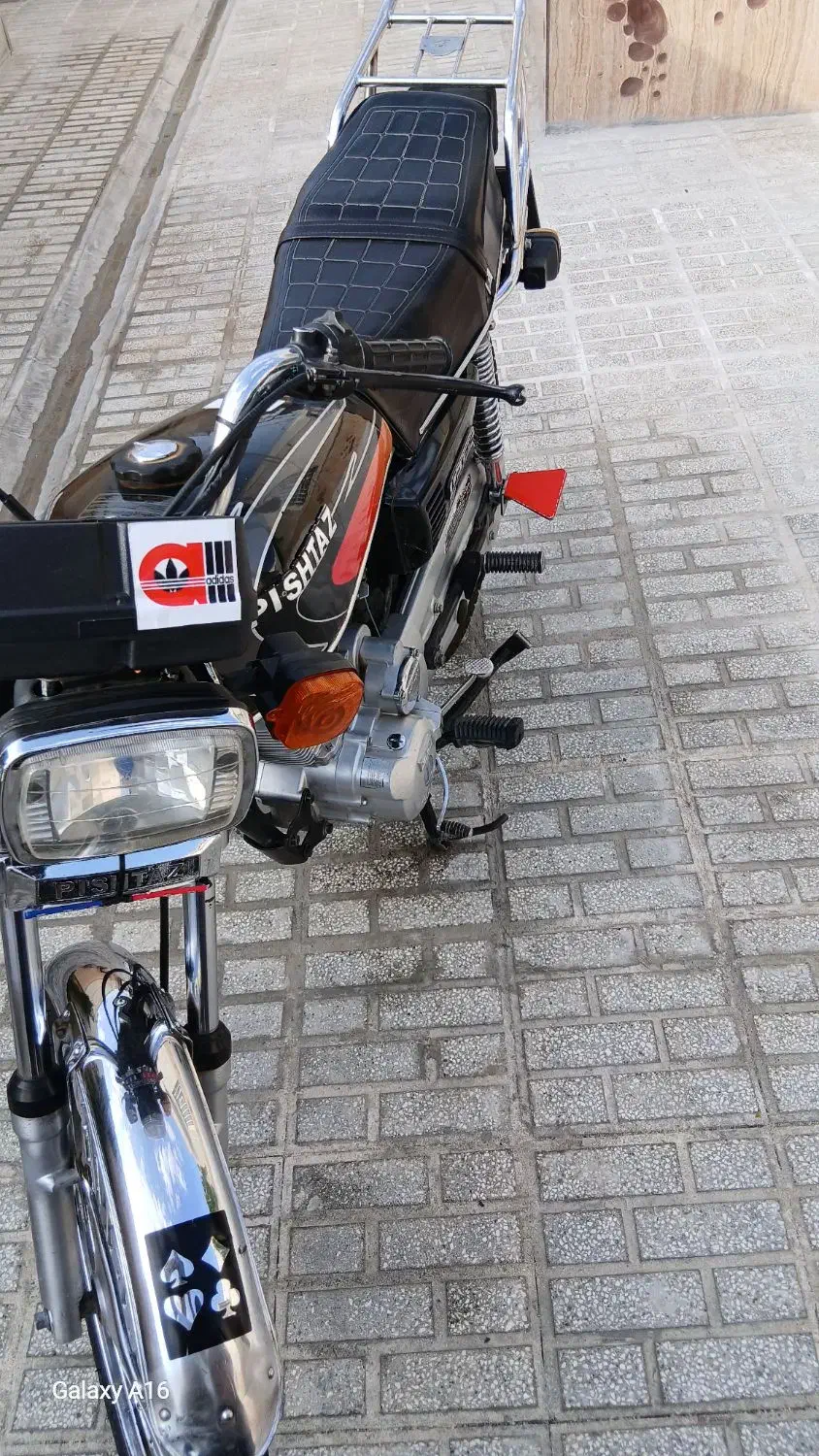 موتورهندا۱۲۵سالم و روپا|موتورسیکلت|زاوه, |دیوار