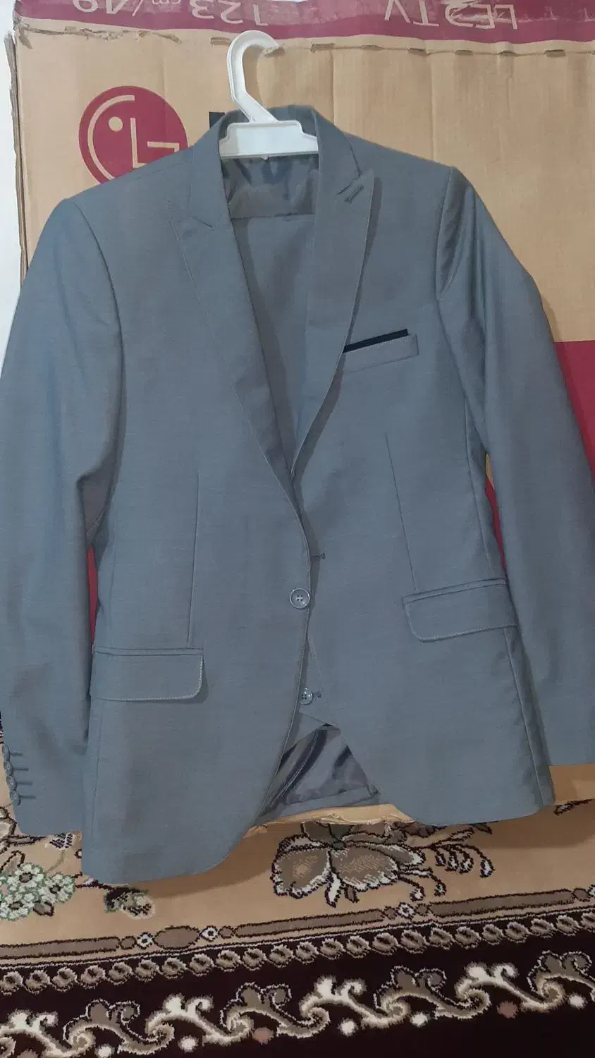 لباس|لباس|بیرجند, |دیوار