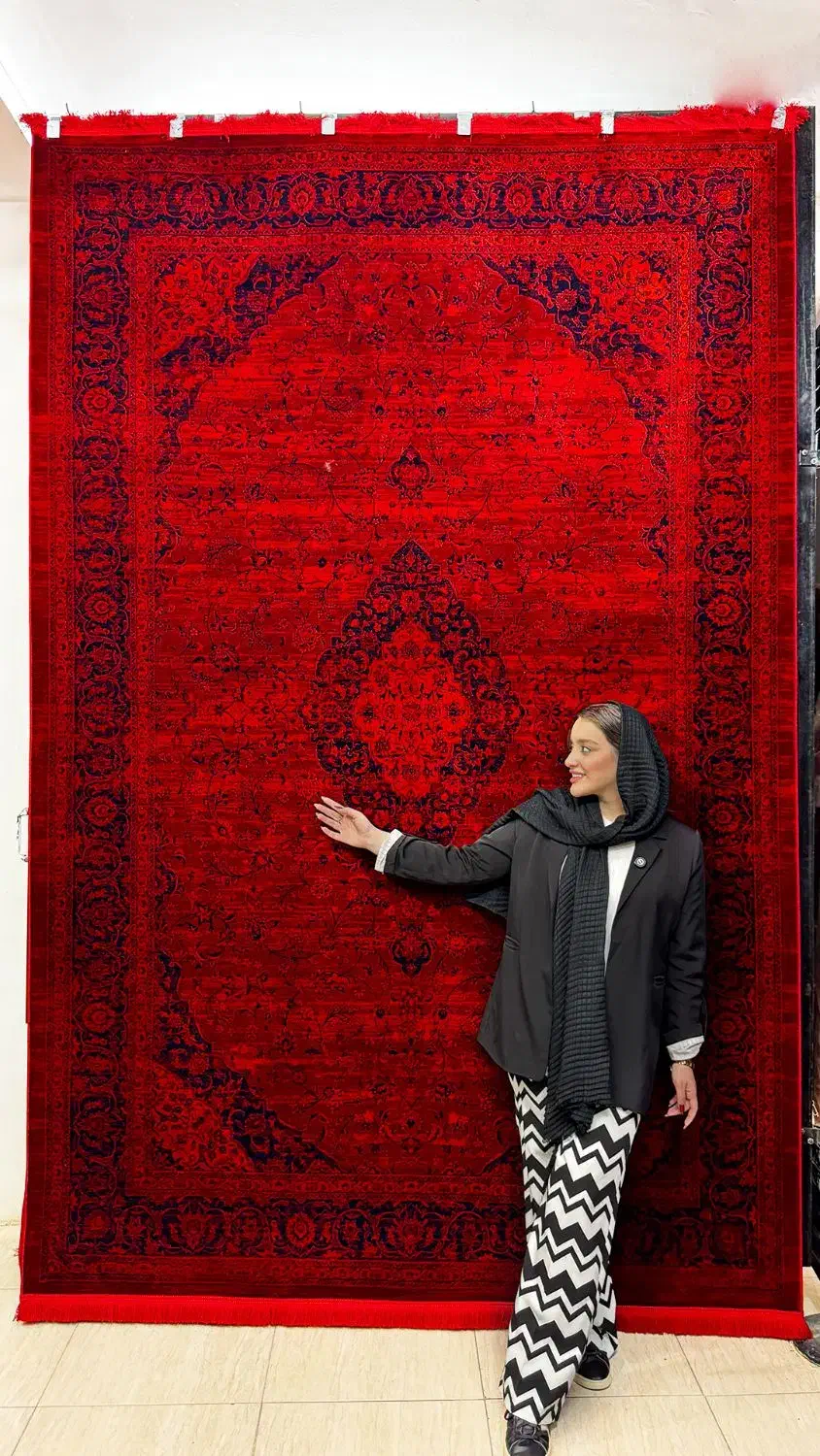 فرش نقشه کاشان سیاه قلم ۷۰۰شانه ۱۲و۹و۶ متری|فرش|قم, باجک دو|دیوار