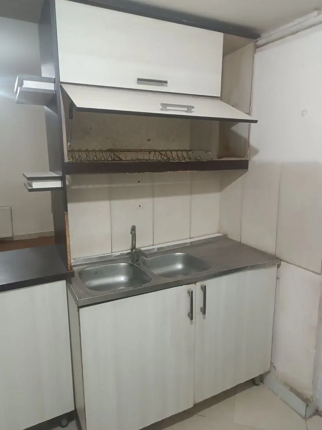 کابینت و کتابخانه سینک و شیر سالم|مصالح و تجهیزات ساختمان|گلبهار, شهر جدید گلبهار|دیوار