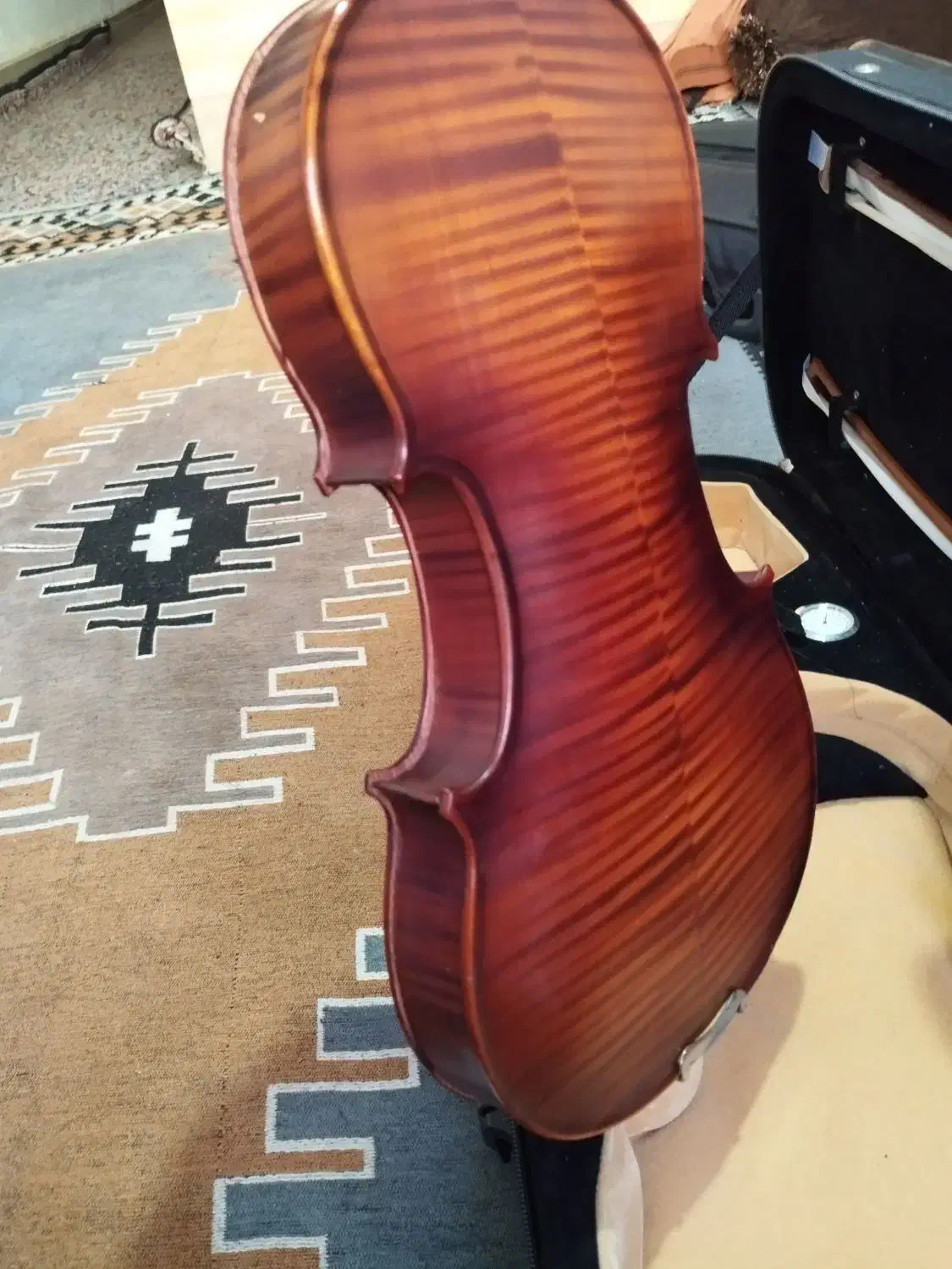 دست ساز همایونی|ویولن|شیراز, شهرک قمشه|دیوار