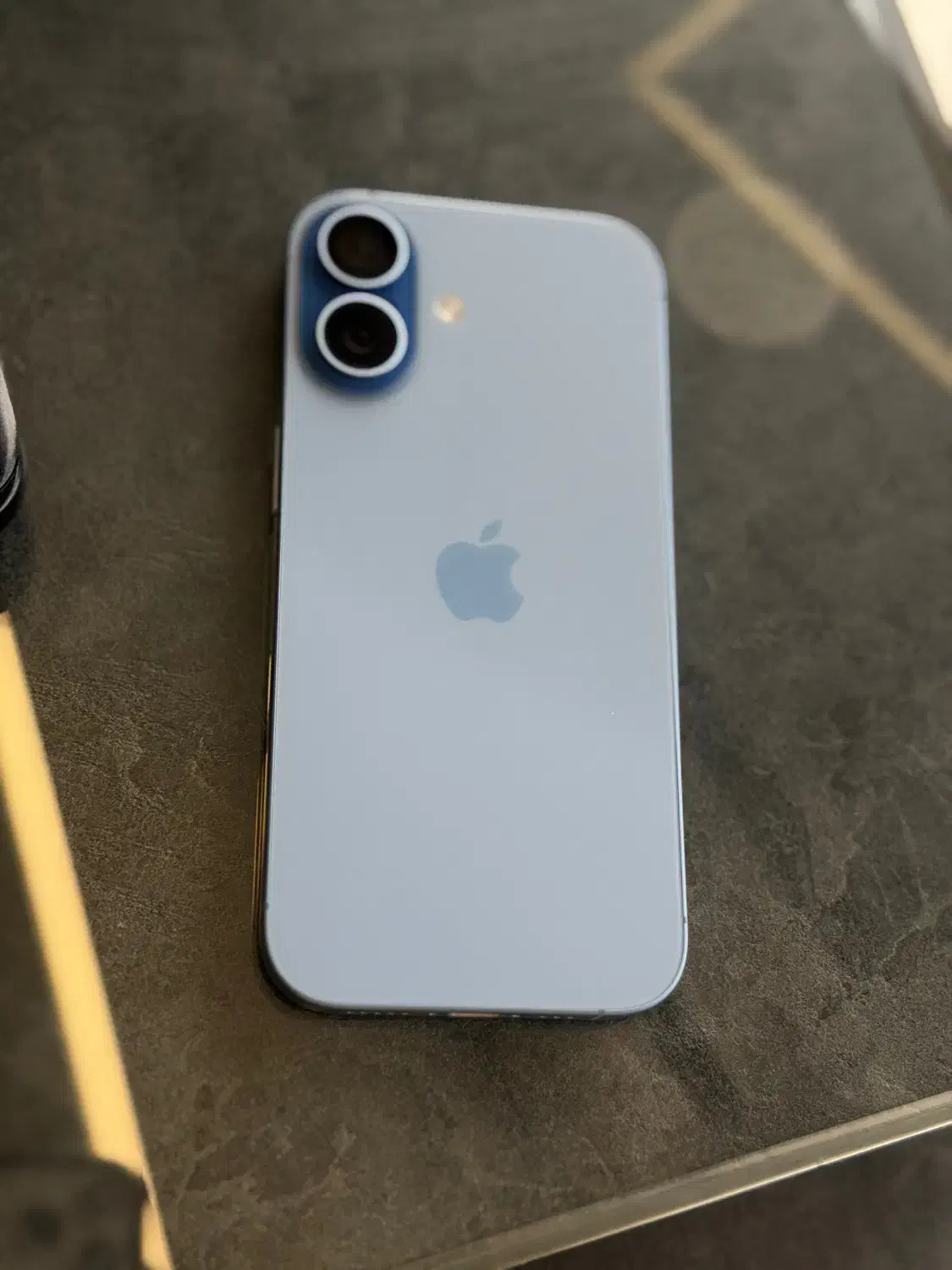 ایفون 17نرمال در حد نو بدون خط خش بدون ضربه|موبایل|یزد, |دیوار