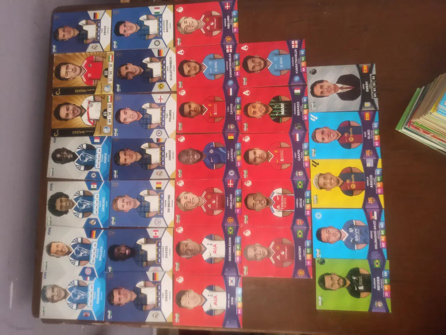 کیمدی|اسباب‌‌بازی|قائن, |دیوار