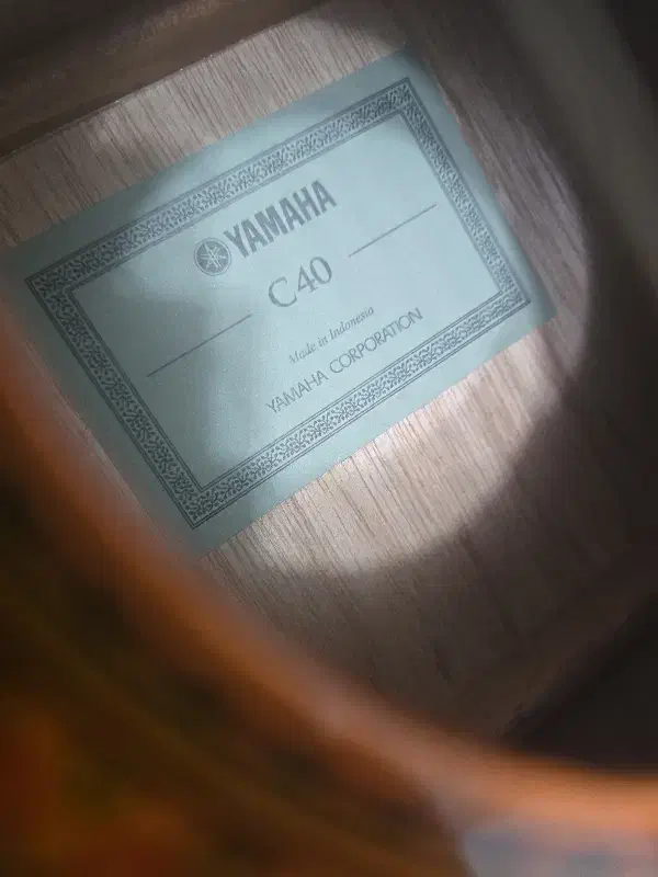 گیتار یاماها C40 درحدنو|گیتار، بیس، امپلیفایر|شوش, |دیوار