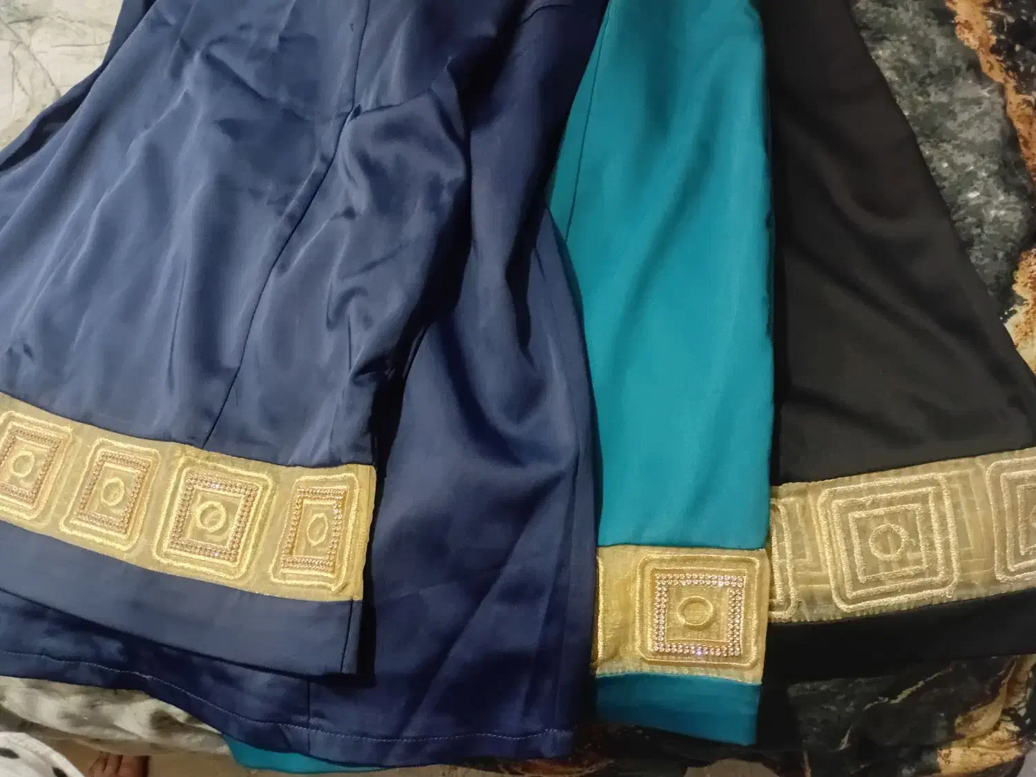 پوشاک مجلسی|لباس|آمل, |دیوار