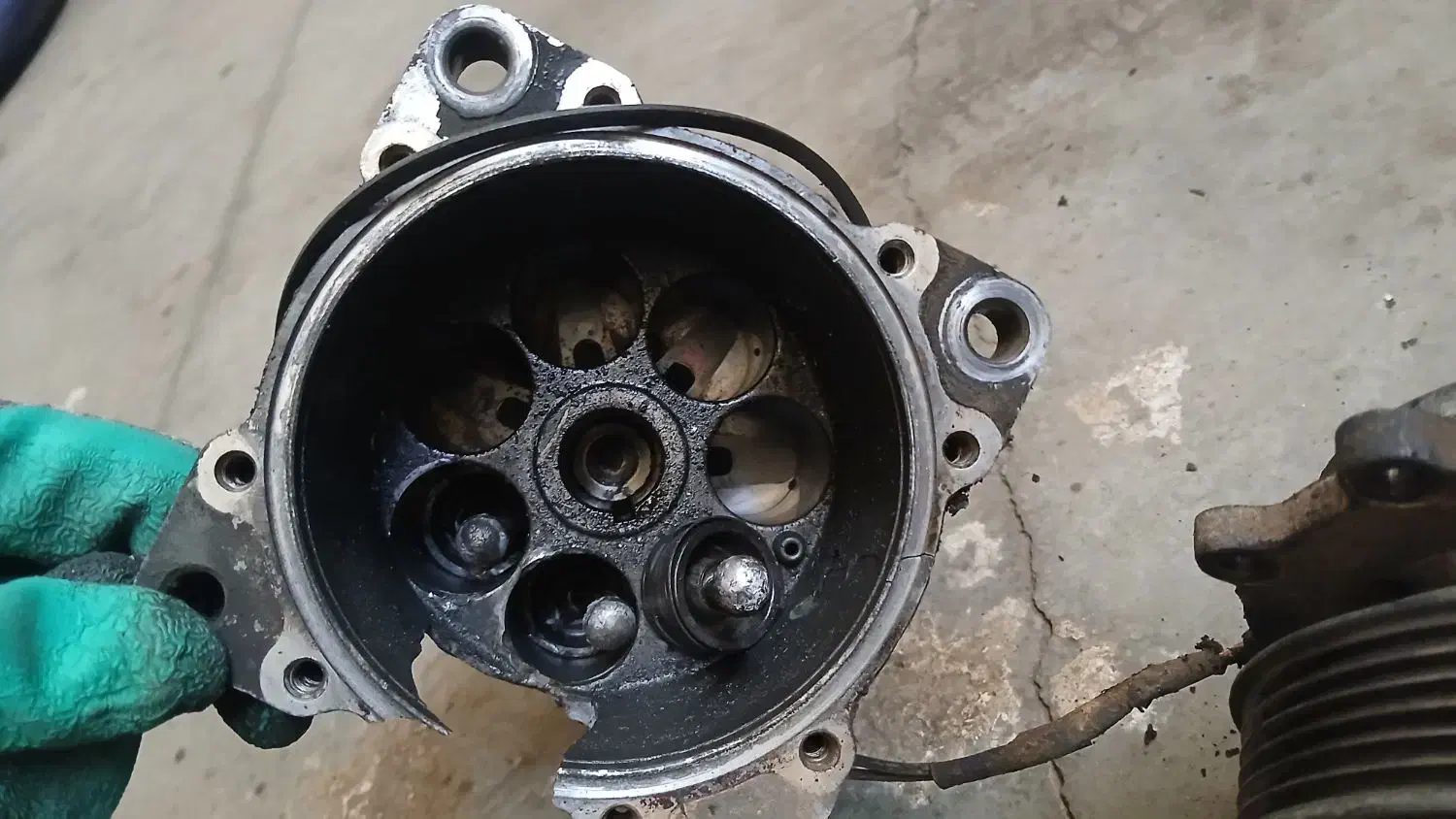 کمپرسور کولر اوراقی پژو پارس|قطعات یدکی و لوازم جانبی|تهران, تهرانپارس غربی|دیوار