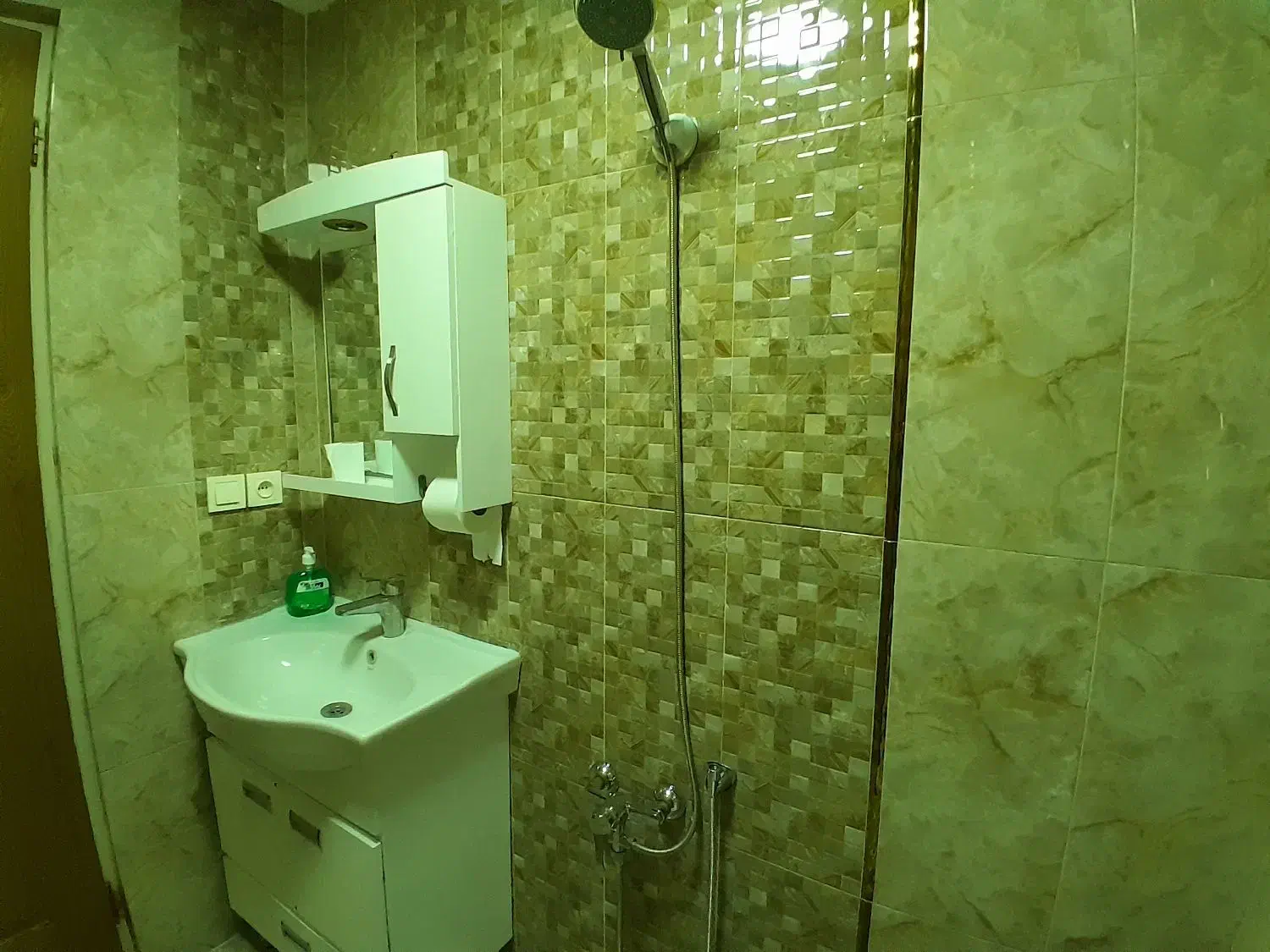 اجاره روزانه/هفتگی ماهانه آپارتمان ۷۰ متری  دماوند|اجارهٔ کوتاه‌مدت آپارتمان و سوئیت|دماوند, دماوند|دیوار