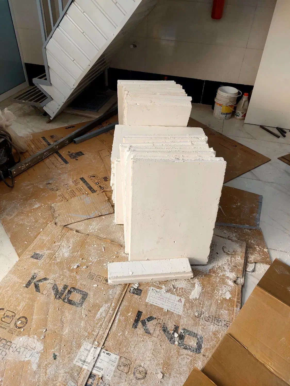 دیوار گچی|مصالح و تجهیزات ساختمان|اندیشه, اندیشه فاز ۴|دیوار