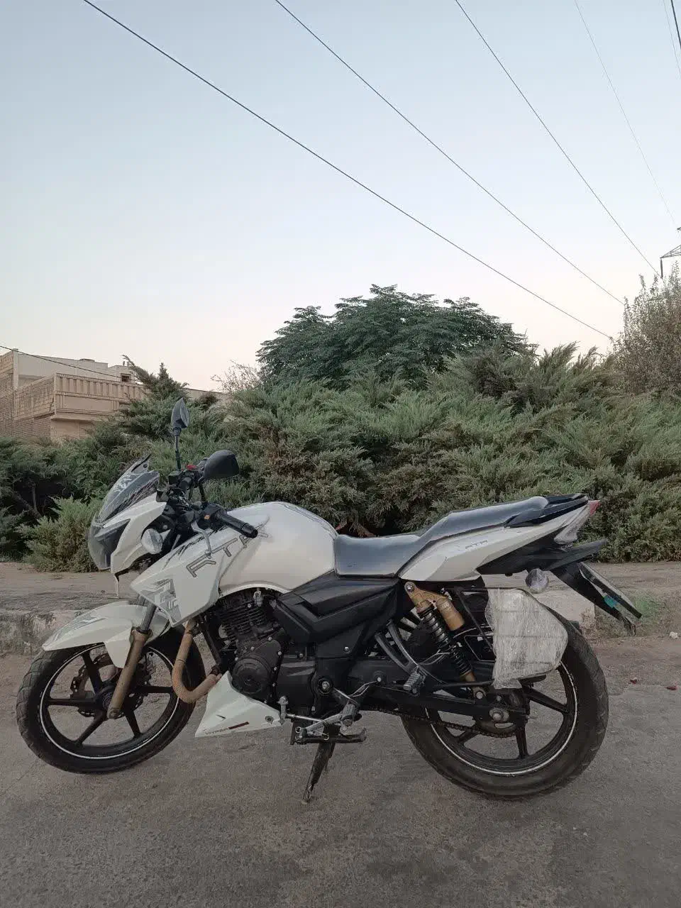 آپاچی مدل 93|موتورسیکلت|قم, زنبیل آباد|دیوار