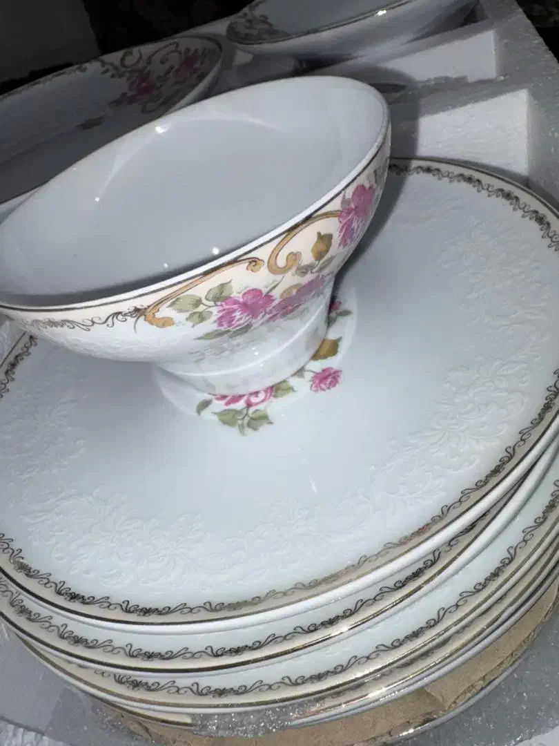 سرویس چینی پردیس|ظروف سرو و پذیرایی|شیراز, گلدشت معالی‌آباد|دیوار