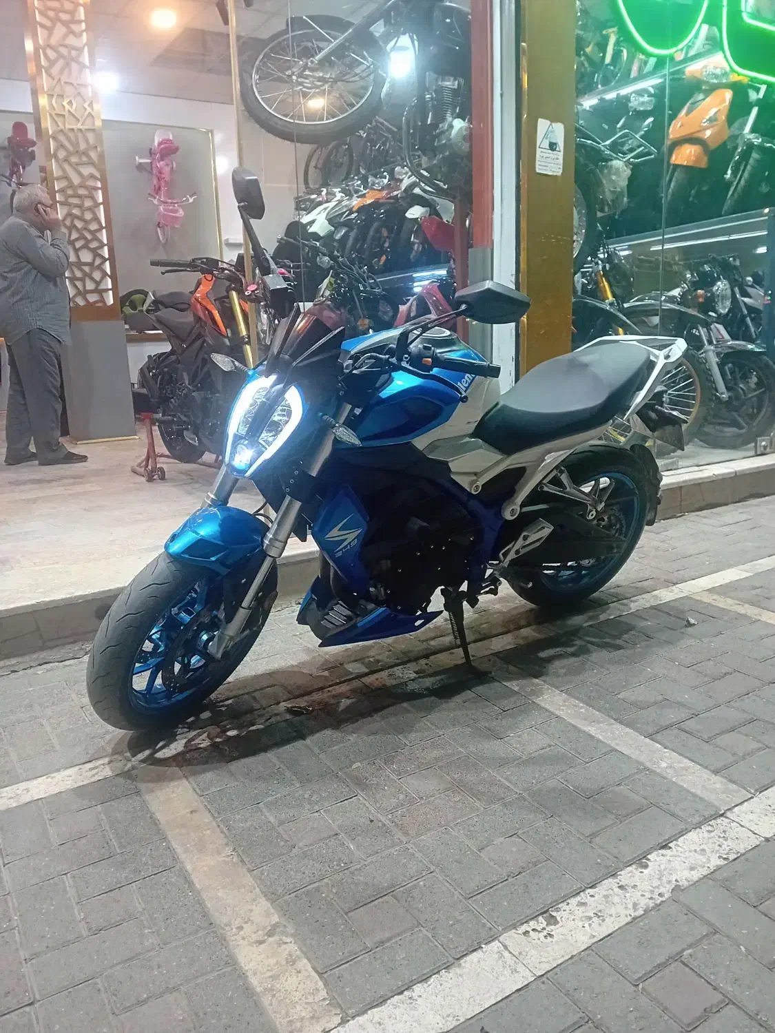 بلنتا ۳۰۰درحد صفر(قربان زاده)|موتورسیکلت|مشهد, رضاشهر|دیوار