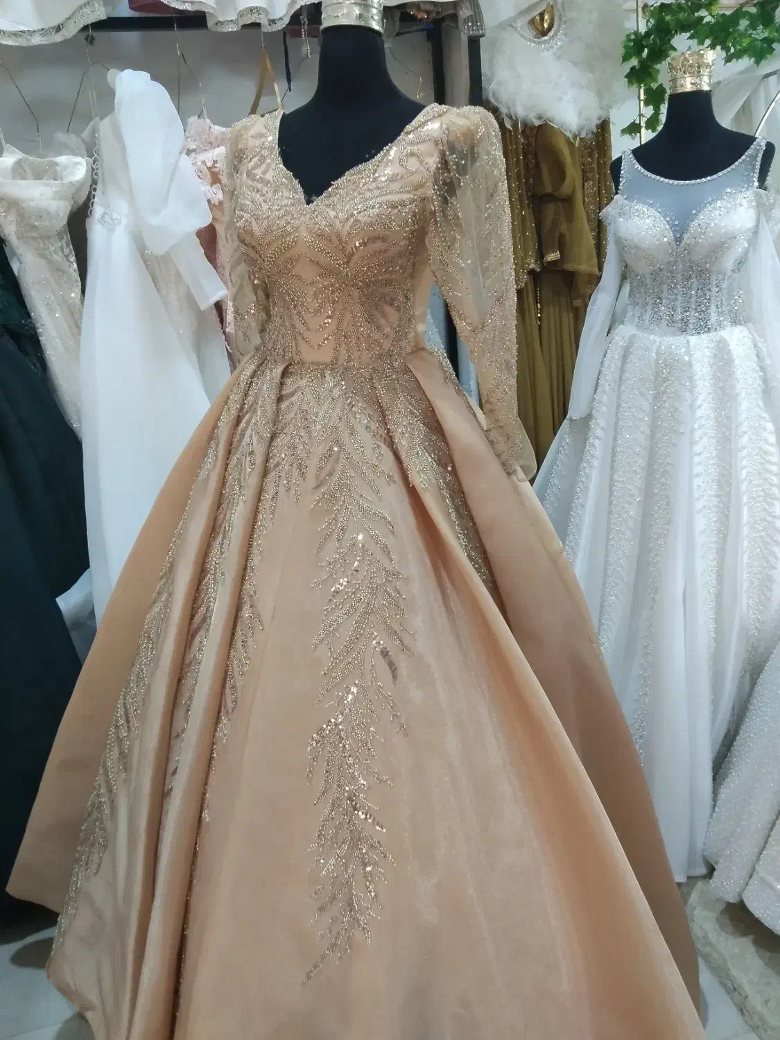 شبی خاص رو با ما تجربه کنید|لباس|زهک, |دیوار