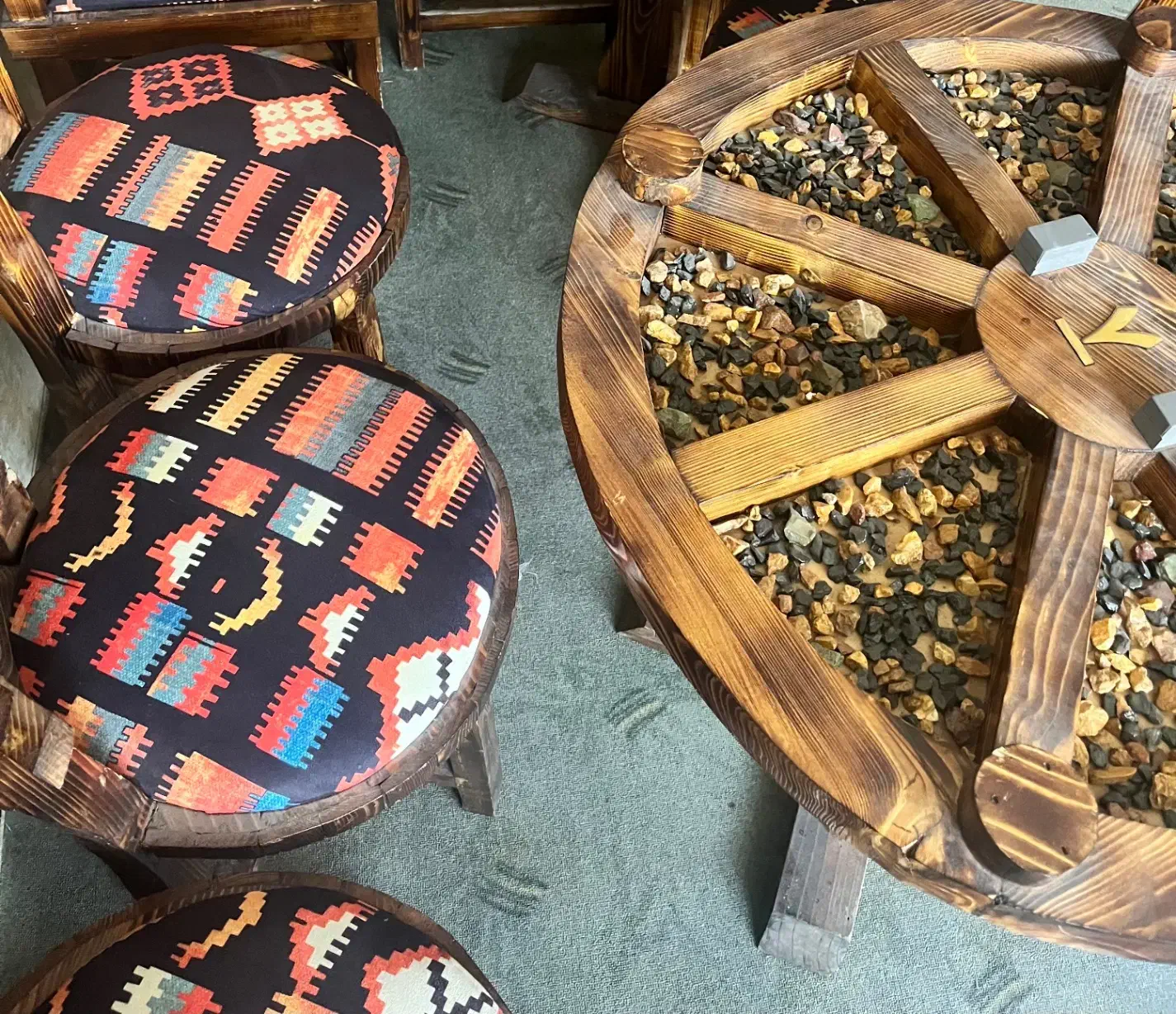 میز و صندلی چهار نفره چوبی درجه یک|میز و صندلی غذاخوری|یاسوج, |دیوار