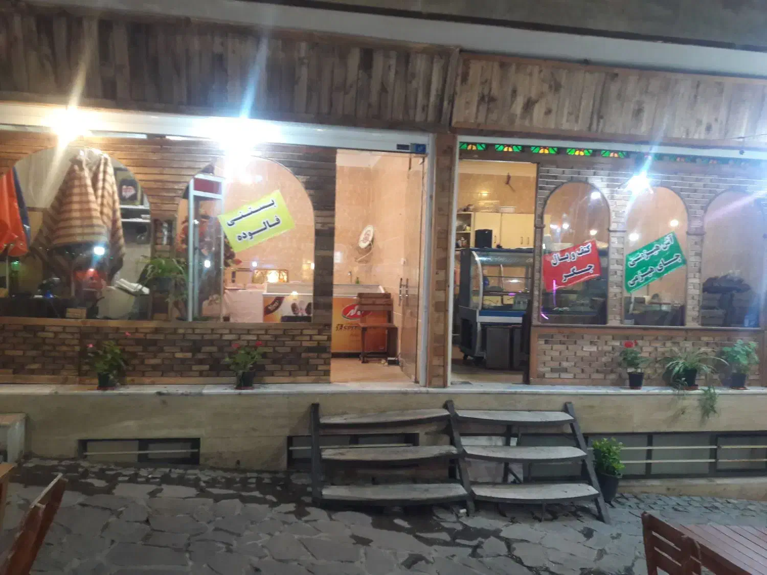 مغازه وخانه یاانبار باامکانات کامل روستای برغان|اجارهٔ مغازه و غرفه|کوهسار (البرز), |دیوار